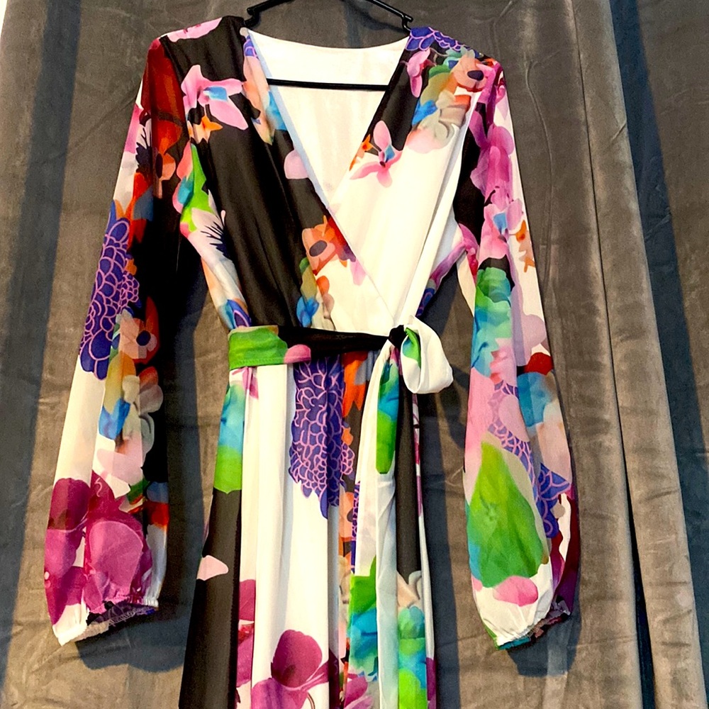 FLORAL PRINT MAXI DRESS